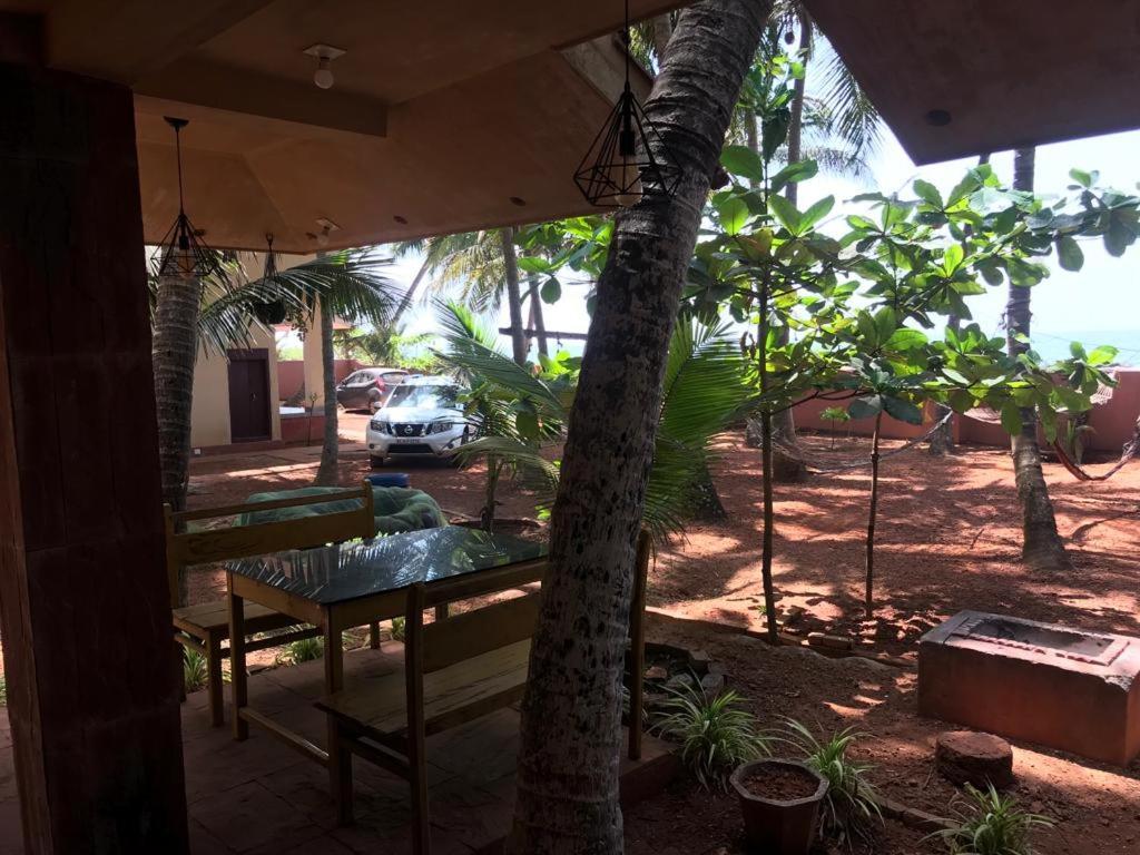 Kizhunna Rock Beach House Kannur Luaran gambar