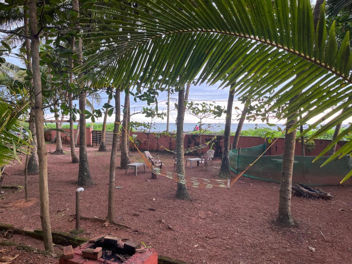 Kizhunna Rock Beach House Kannur Luaran gambar